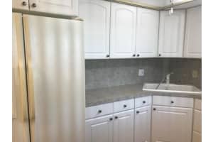 15 SE 13th St APT C1, Boca Raton, FL 33432, Sold 12/07/18