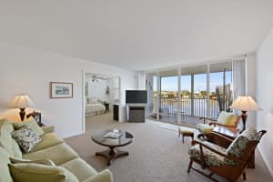 1 Harbourside Dr, Delray Beach, FL 33483, Sold 05/04/18