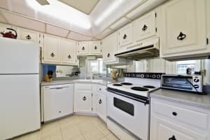 1 Harbourside Dr, Delray Beach, FL 33483, Sold 05/04/18