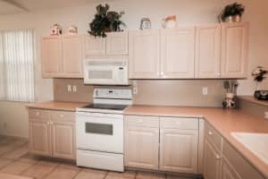 6080 Rossmoor Lakes Ct, Boynton Beach, FL 33437, Sold 03/15/18