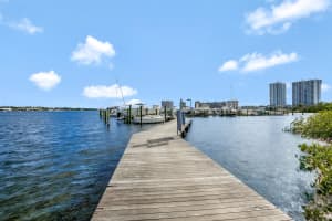 11370 12 Oaks Way, North Palm Beach, FL 33408, Sold 01/04/18