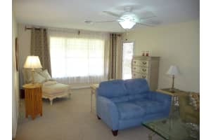 7202 W Oakridge Cir, Lantana, FL 33462, Sold 02/23/18