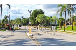 2845 Foxhall Dr W, West Palm Beach, FL 33417, Sold 03/23/18