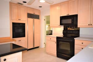 934 SW 34th Ct, Boynton Beach, FL 33435, Sold 02/15/18