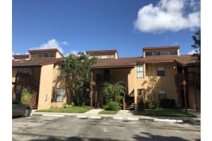 1207 Lakeview Dr E, Royal Palm Beach, FL 33411, Sold 09/28/18