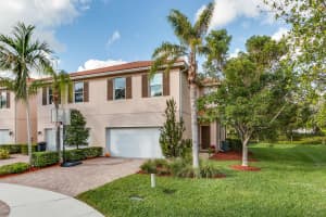 6407 Azura Lake Rd, Greenacres, FL 33463, Sold 02/28/18