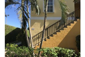 513 Waterside Dr, Hypoluxo, FL 33462, Sold 01/25/18