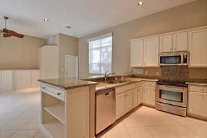 805 Island Club Square, Vero Beach, FL 32963, Sold 05/15/18