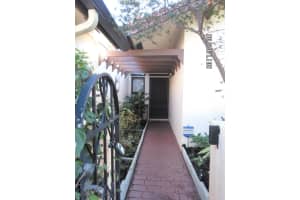 5208 Bolero Cir, Delray Beach, FL 33484, Sold 02/13/18