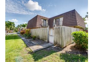 3967 Carolina Dr, Lake Worth, FL 33461, Sold 01/05/18