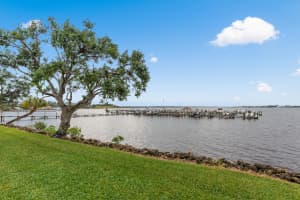 1600 NE Dixie Hwy, Jensen Beach, FL 34957, Sold 02/09/18