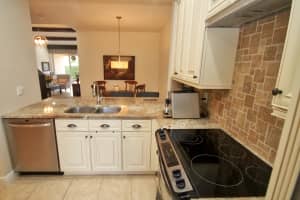 6360 Park Lake Cir, Boynton Beach, FL 33437, Sold 01/26/18