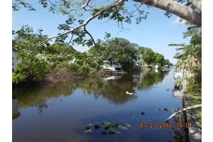 3706 SE 26th St, Okeechobee, FL 34974, Sold 12/15/17