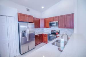 271 E Coral Trace Cir, Delray Beach, FL 33445, Sold 01/26/18