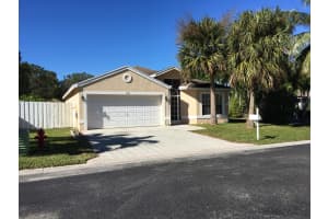 1700 Sawgrass Cir, Greenacres, FL 33413, Sold 05/23/18