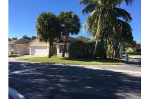 1700 Sawgrass Cir, Greenacres, FL 33413, Sold 05/23/18