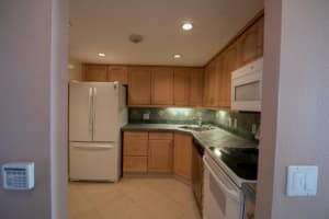 470 Executive Center Dr, West Palm Beach, FL 33401, Sold 02/02/18