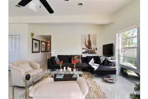 MLS# R10388874, Vero Beach, Florida 32962