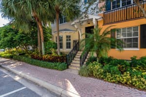 383 E Mallory Cir, Delray Beach, FL 33483, Sold 03/02/18