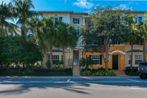 383 E Mallory Cir, Delray Beach, FL 33483, Sold 03/02/18