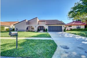 2412 SW 23rd Cranbrook Dr, Boynton Beach, FL 33436, Sold 03/30/18