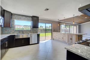 2412 SW 23rd Cranbrook Dr, Boynton Beach, FL 33436, Sold 03/30/18