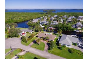 MLS# R10389803, Vero Beach, Florida 32962