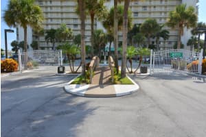 9900 S Ocean Dr, Jensen Beach, FL 34957, Sold 04/26/18