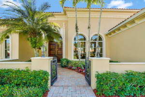 8271 SE Sanctuary Dr, Hobe Sound, FL 33455, Sold 03/01/18