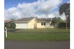 9095 Saddlecreek Dr, Boca Raton, FL 33496, Sold 01/23/18