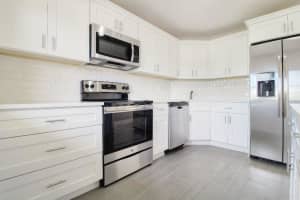 1 Harbourside Dr, Delray Beach, FL 33483, Sold 01/31/18