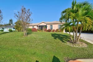8431 SE Duncan St, Hobe Sound, FL 33455, Sold 05/04/18