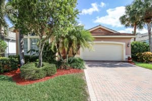 7546 Pebble Shores Terrace, Lake Worth, FL 33467, Sold 10/26/18