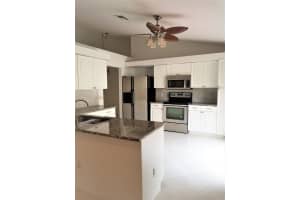 182 Temple Ave, Boynton Beach, FL 33436, Sold 04/05/18