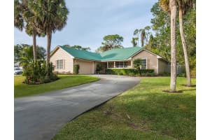 635 39th Ct SW, Vero Beach, FL 32968, Sold 02/23/18