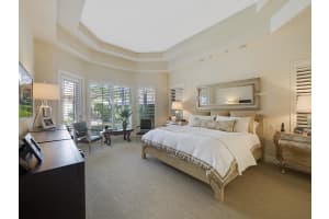 32 Bermuda Lake Dr, Palm Beach Gardens, FL 33418, Sold 04/05/18