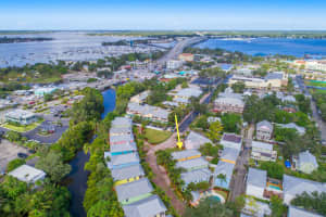 521 SW Akron Ave, Stuart, FL 34994, Sold 05/14/18