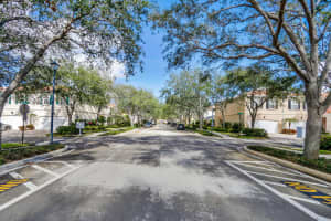 76 Laurel Oaks Cir, Jupiter, FL 33469, Sold 03/09/18