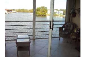 313 Lake Cir APT 311, North Palm Beach, FL 33408, Sold 02/20/18