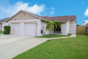 7940 Aztec Ct, Lake Worth, FL 33463, Sold 03/15/18