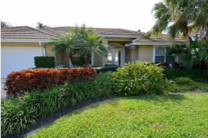 8317 SE Woodcrest Pl, Hobe Sound, FL 33455, Sold 08/31/18