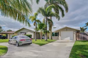 6851 Kingston Dr, Lake Worth, FL 33462, Sold 03/21/18