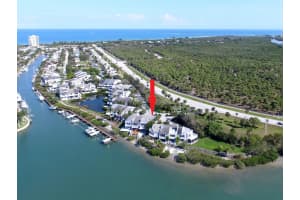 2416 Harbour Cove Dr, Fort Pierce, FL 34949, Sold 05/21/18