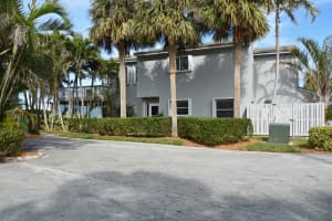 2416 Harbour Cove Dr, Fort Pierce, FL 34949, Sold 05/21/18