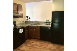 4580 Discovery Ln APT 20, West Palm Beach, FL 33417, Sold 04/17/18