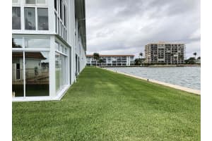 410 Wilma Cir, Riviera Beach, FL 33404, Sold 07/13/18