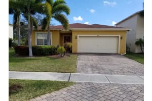 868 Fieldstone Way, West Palm Beach, FL 33413, Sold 04/16/18