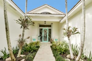 7654 SE Muir Woods Ln, Hobe Sound, FL 33455, Sold 05/11/18