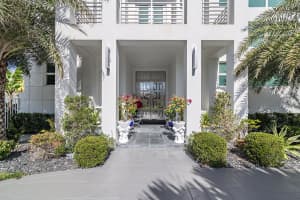 907 E Boca Raton Rd, Boca Raton, FL 33432, Sold 01/11/19
