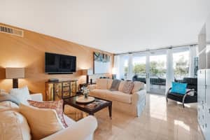 2295 S Ocean Blvd, Palm Beach, FL 33480, Sold 11/12/18